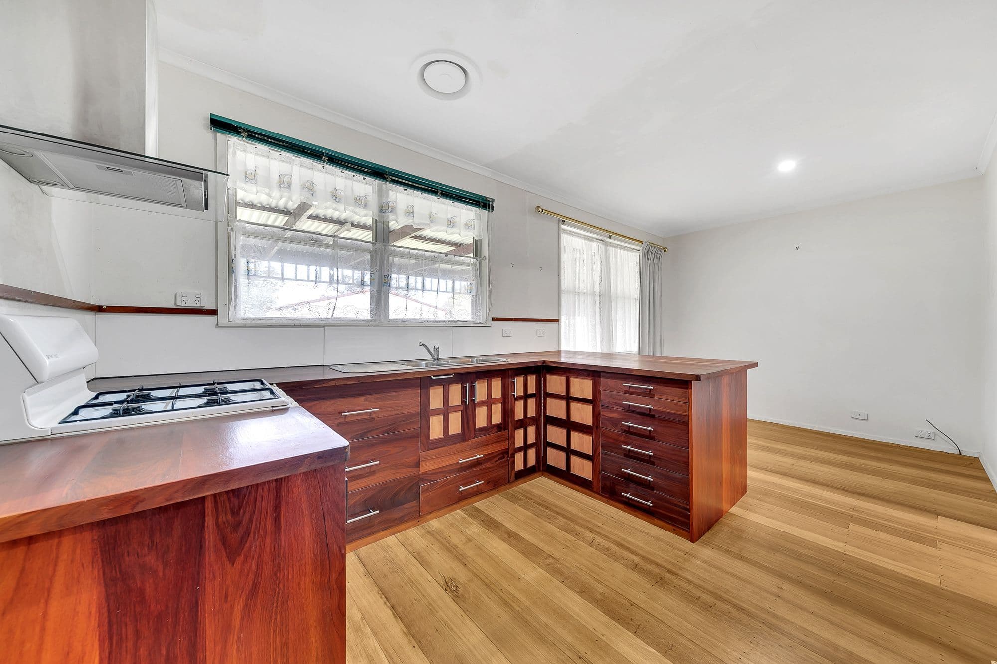24 Indiana Avenue, Corio VIC 3214, Corio - Thumbnail 3