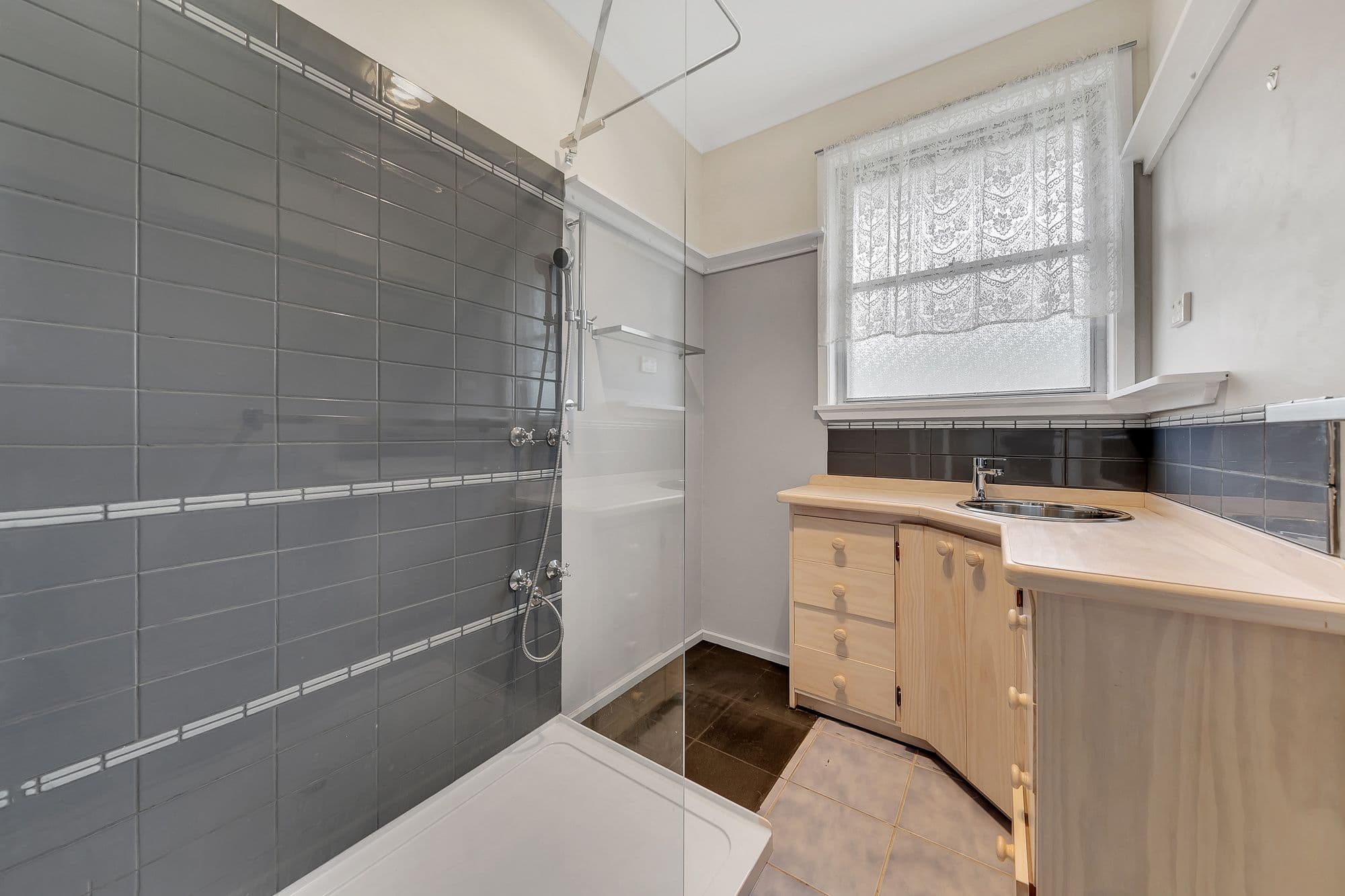 24 Indiana Avenue, Corio VIC 3214, Corio - Thumbnail 8