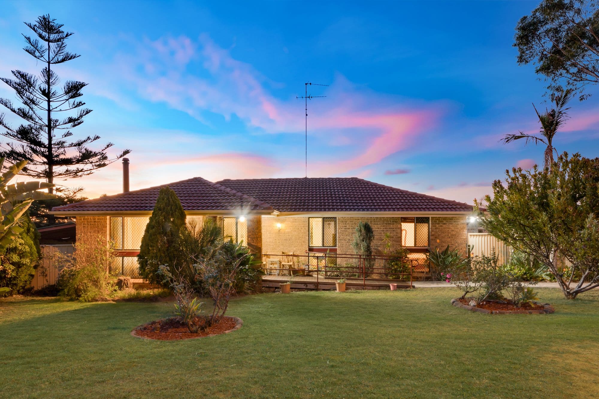 105 North Steyne Road, Woodbine - Image 1
