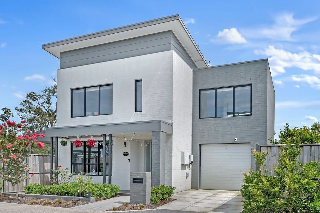4 Barwon Glade, Blacktown - Image 1