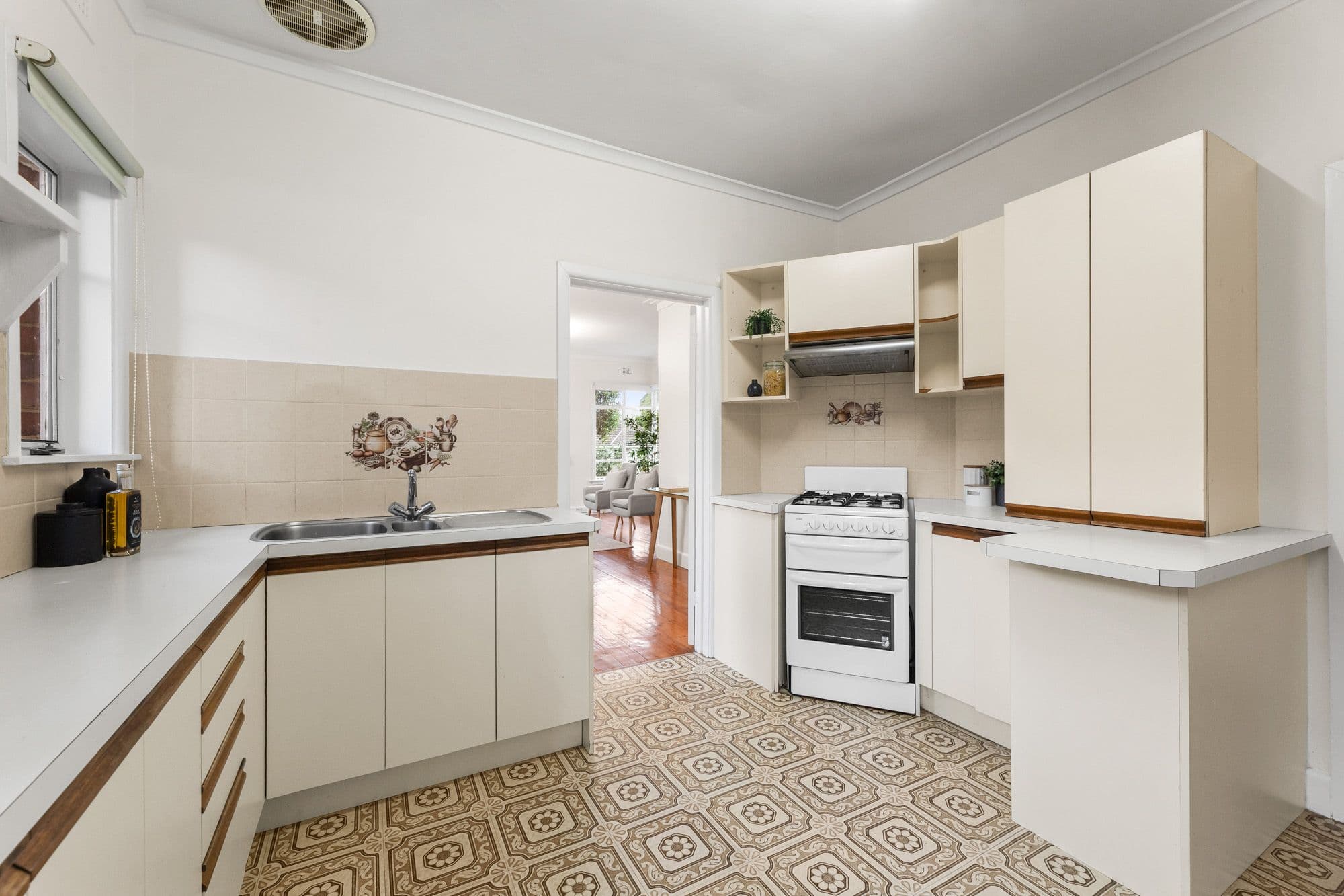 24 Ayr Street, Blackburn South VIC 3130, Blackburn South - Thumbnail 4