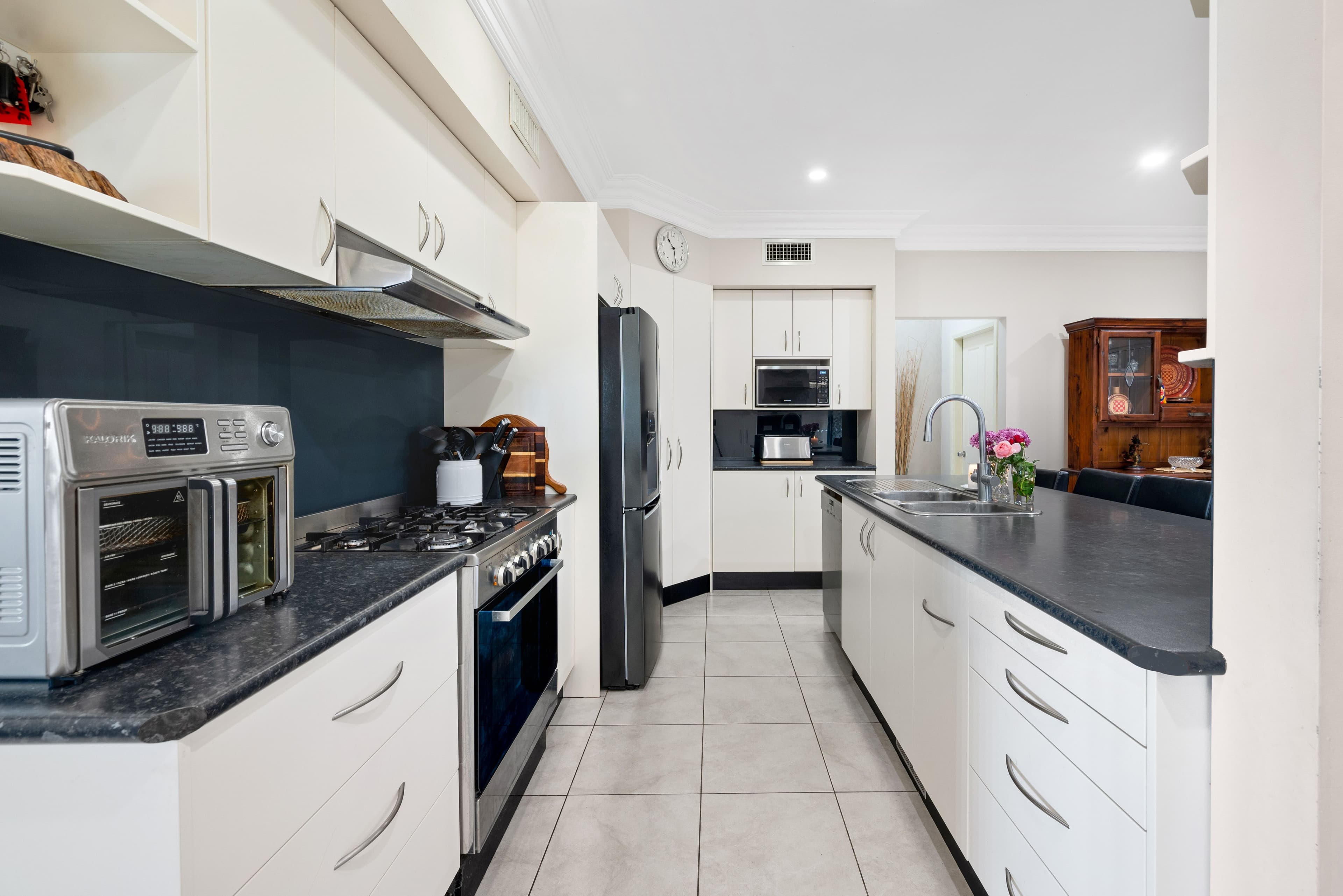 12 Linum Street, Macquarie Fields NSW 2564, Macquarie Fields - Thumbnail 2