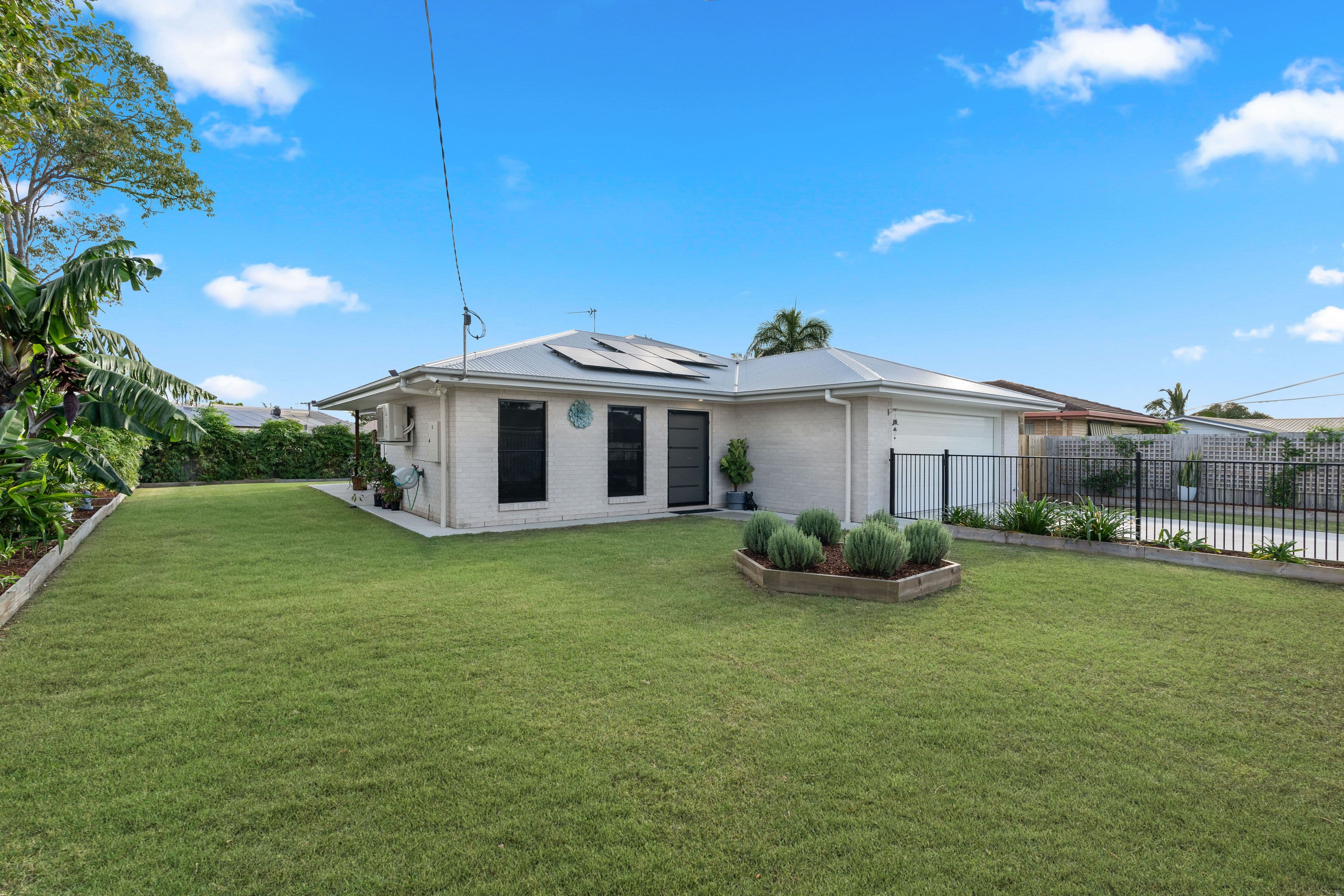 26 Warrego Drive, Point Vernon QLD 4655, Point Vernon - Thumbnail 2