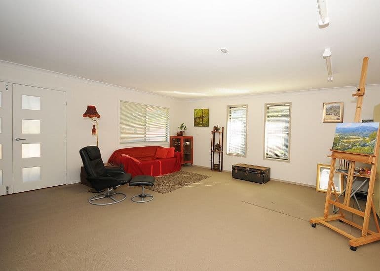 12 Barry Street, TORQUAY QLD 4655, Torquay - Thumbnail 2