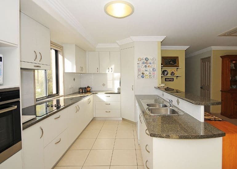 12 Barry Street, TORQUAY QLD 4655, Torquay - Thumbnail 7