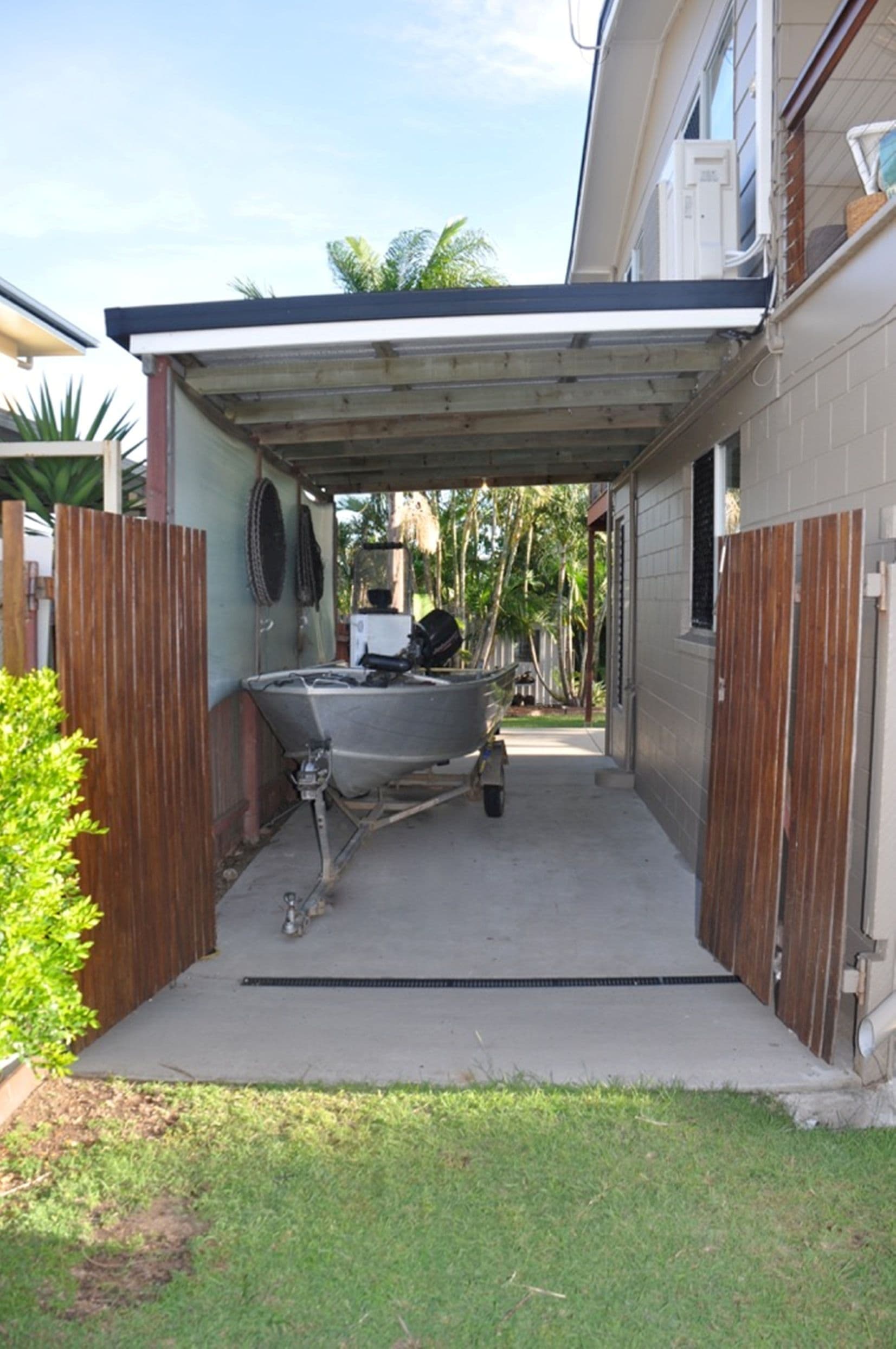 71 Booth Avenue, Tannum Sands QLD 4680, Tannum Sands - Thumbnail 2