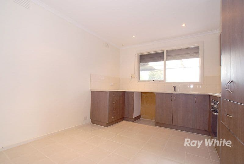 34 Yarraman Road, NOBLE PARK VIC 3174, Noble Park - Thumbnail 4