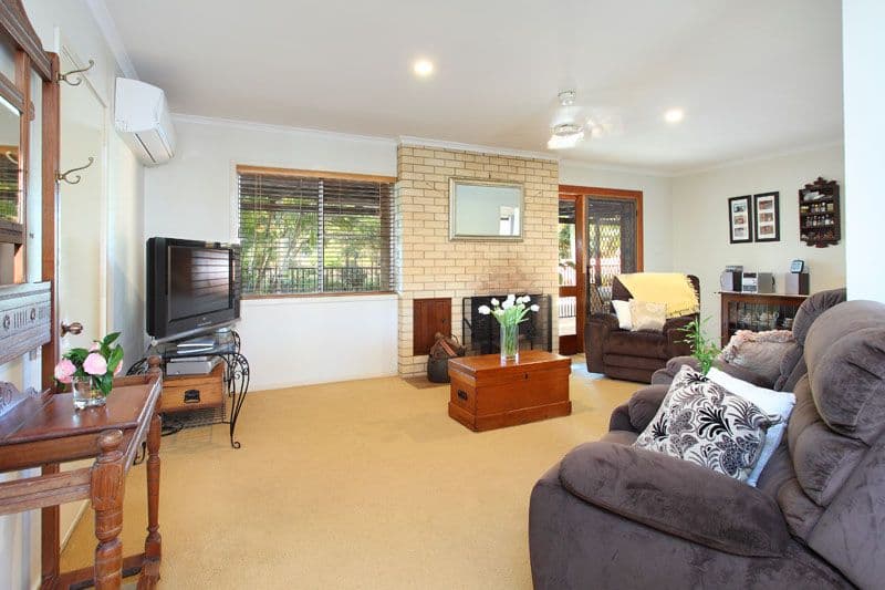 2034 Roghan Road, BRIDGEMAN DOWNS QLD 4035, Bridgeman Downs - Thumbnail 8