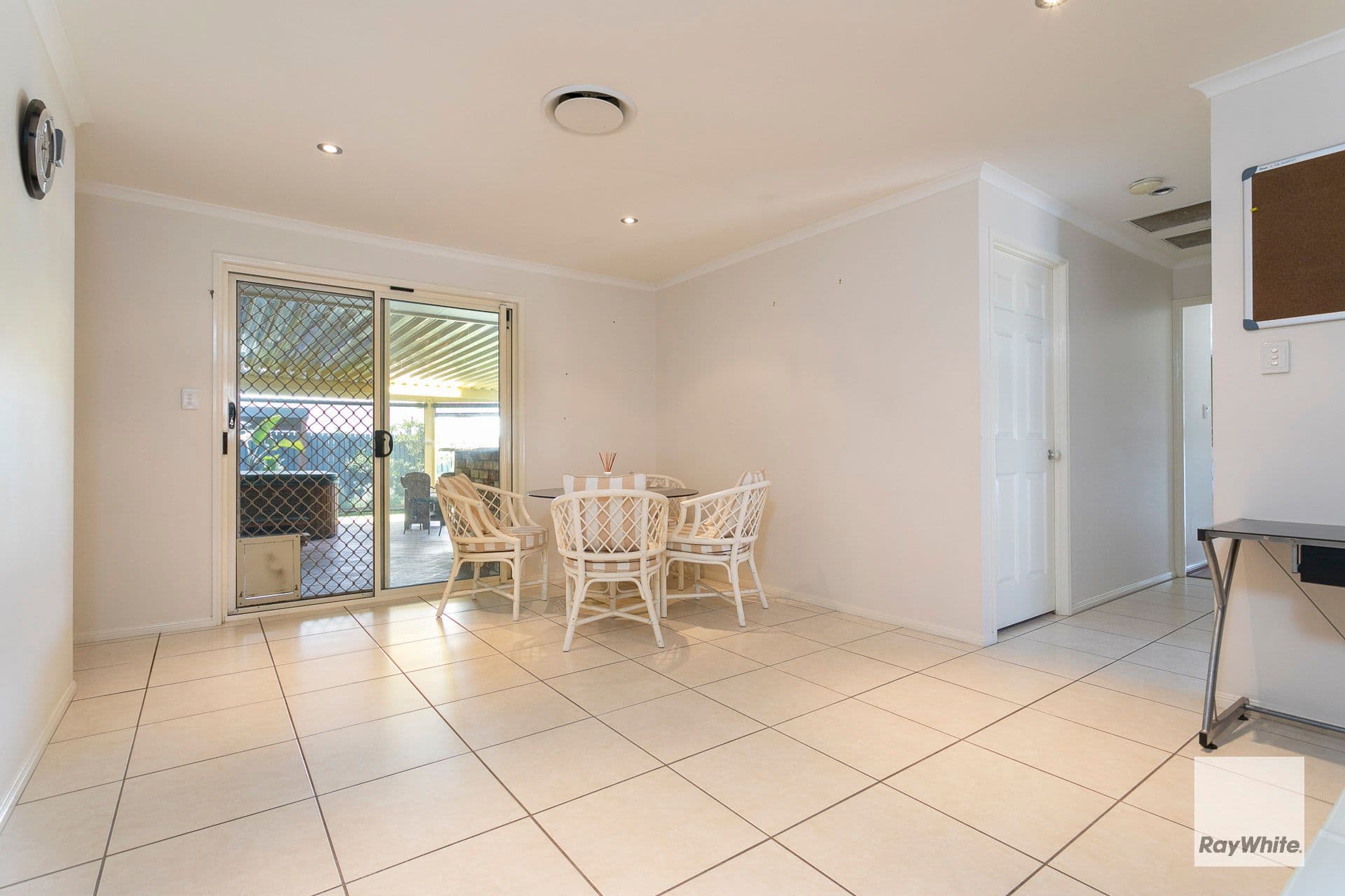 5 Summerhill Street, Victoria Point QLD 4165, Victoria Point - Thumbnail 5