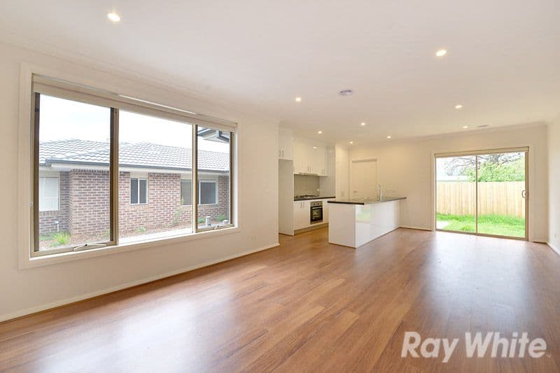 28 Sinclair Road, Bayswater VIC 3153, Bayswater - Thumbnail 3