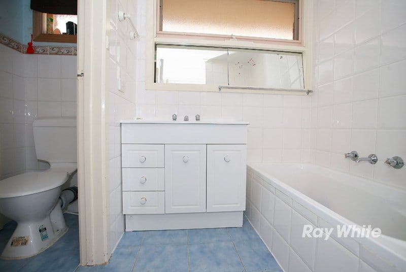 87 Camms Road, CRANBOURNE VIC 3977, Cranbourne - Thumbnail 3