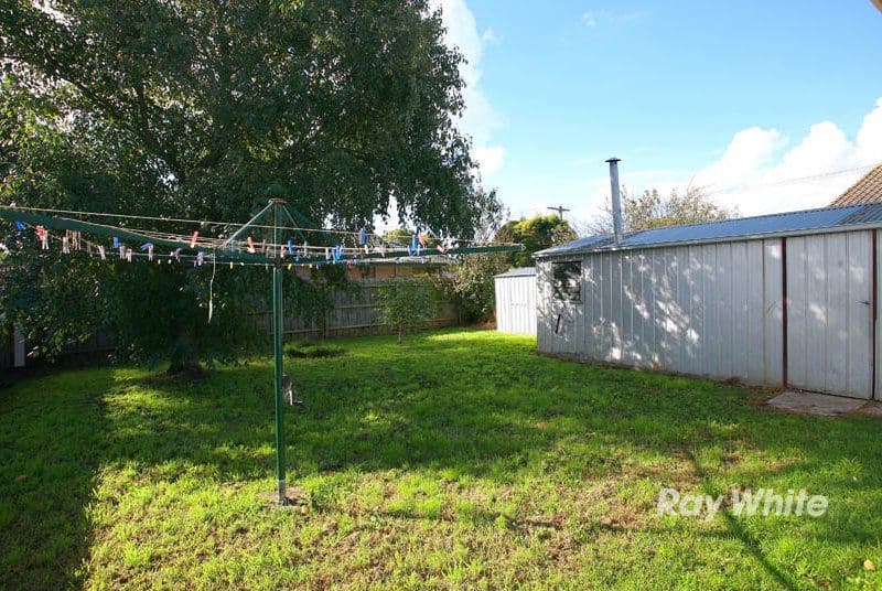 87 Camms Road, CRANBOURNE VIC 3977, Cranbourne - Thumbnail 7