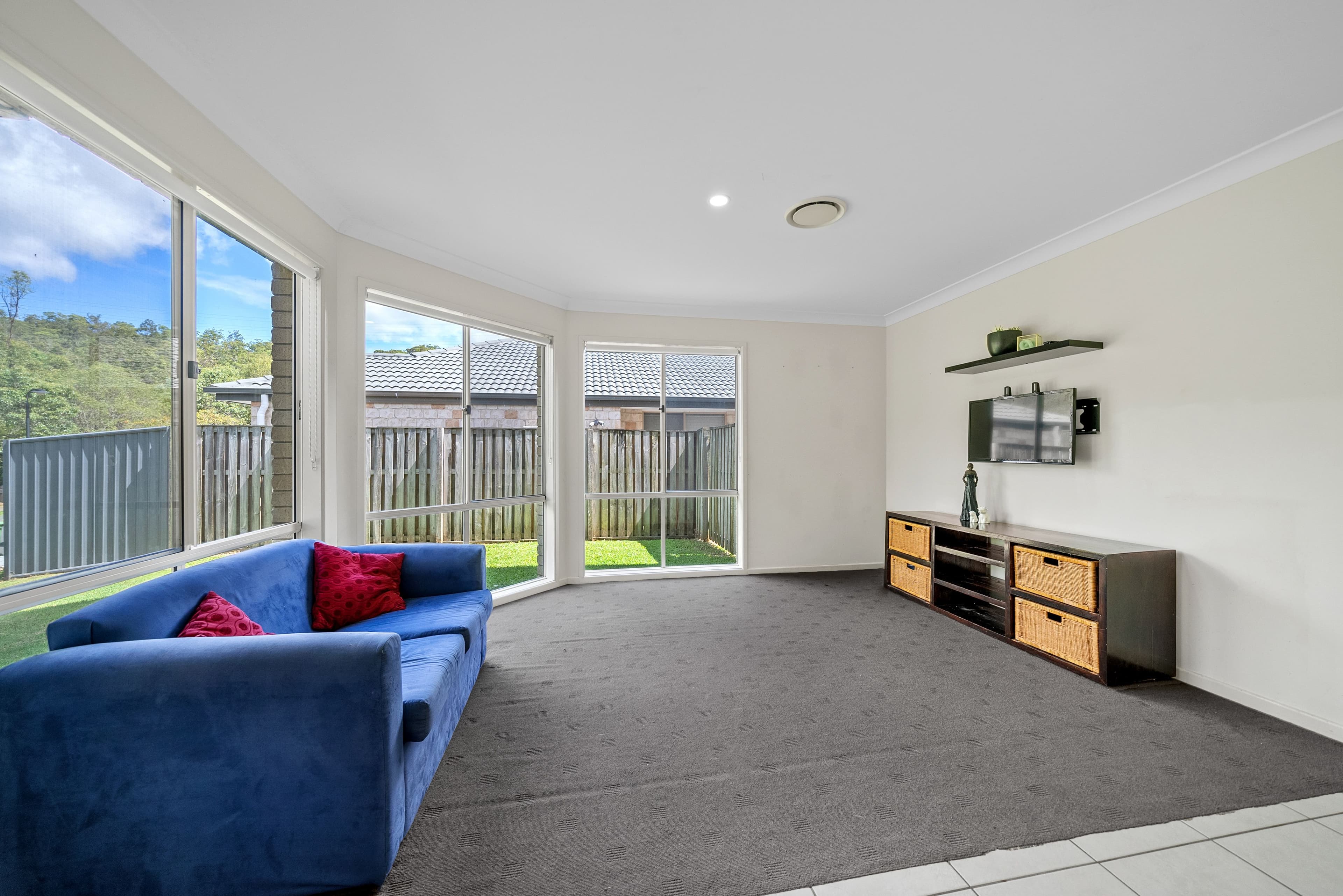 29 Barradeen Circuit, Pacific Pines QLD 4211, Pacific Pines - Thumbnail 6