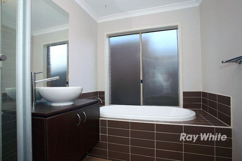 2 Benbrook Place, LYNDHURST VIC 3975, Lyndhurst - Thumbnail 8