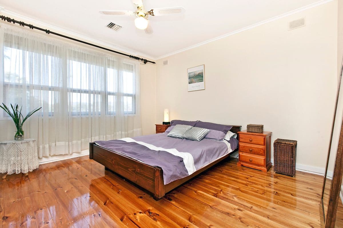 44 Flockhart Avenue, VALLEY VIEW SA 5093, Valley View - Thumbnail 4