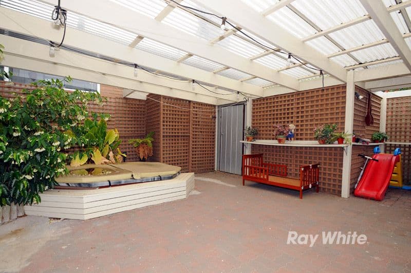 23 Suffolk Road, DANDENONG NORTH VIC 3175, Dandenong North - Thumbnail 7