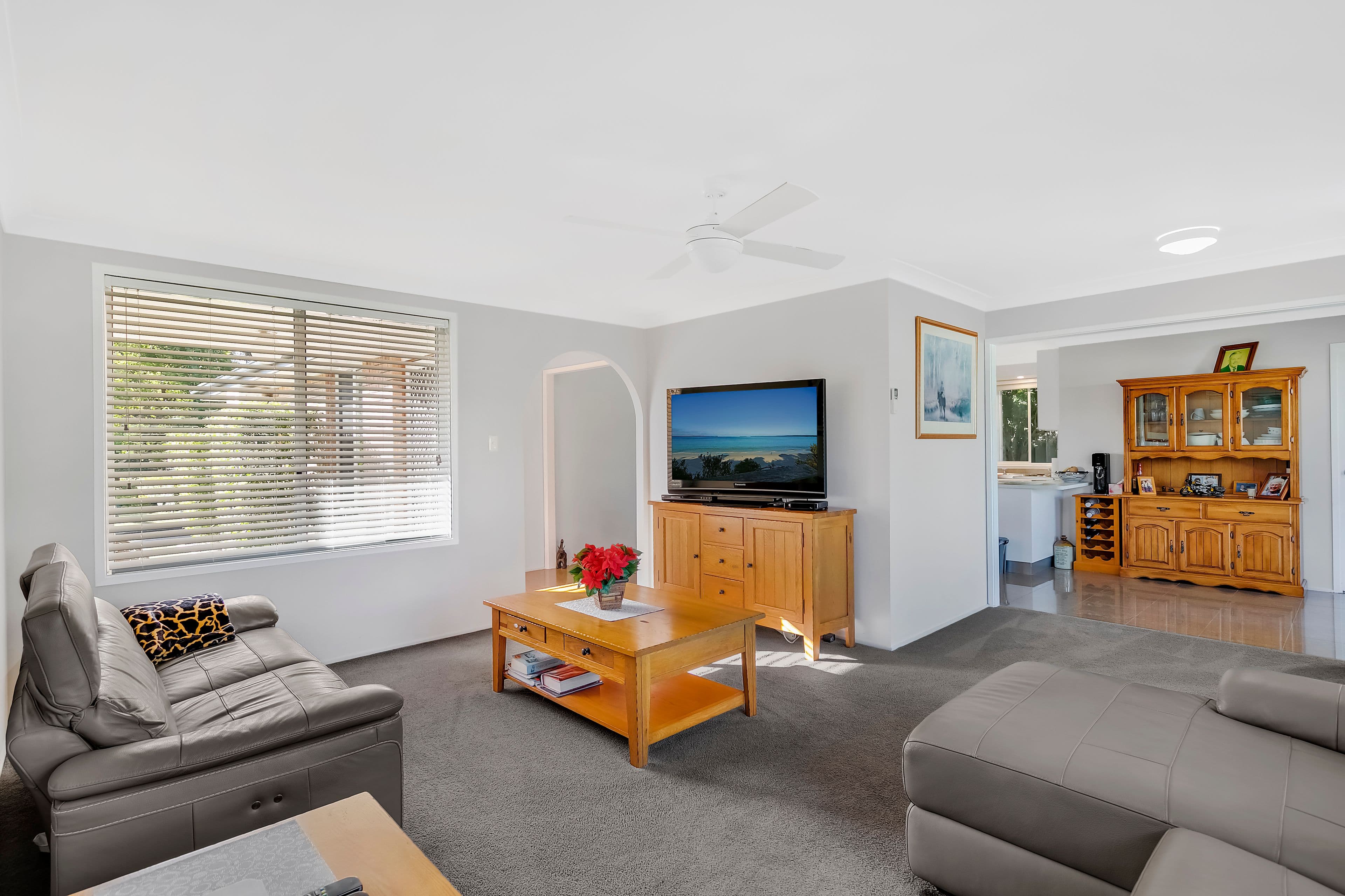 23 Murrumbidgee Crescent, Bateau Bay - Thumbnail 3