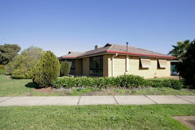 2 Main Street, LAKE ALBERT NSW 2650, Lake Albert - Image 1