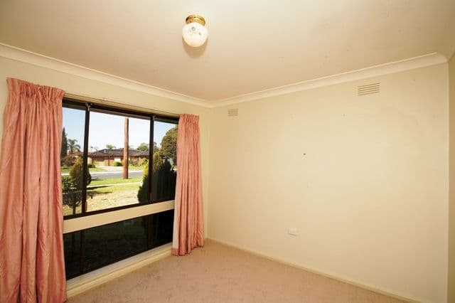 2 Main Street, LAKE ALBERT NSW 2650, Lake Albert - Thumbnail 4
