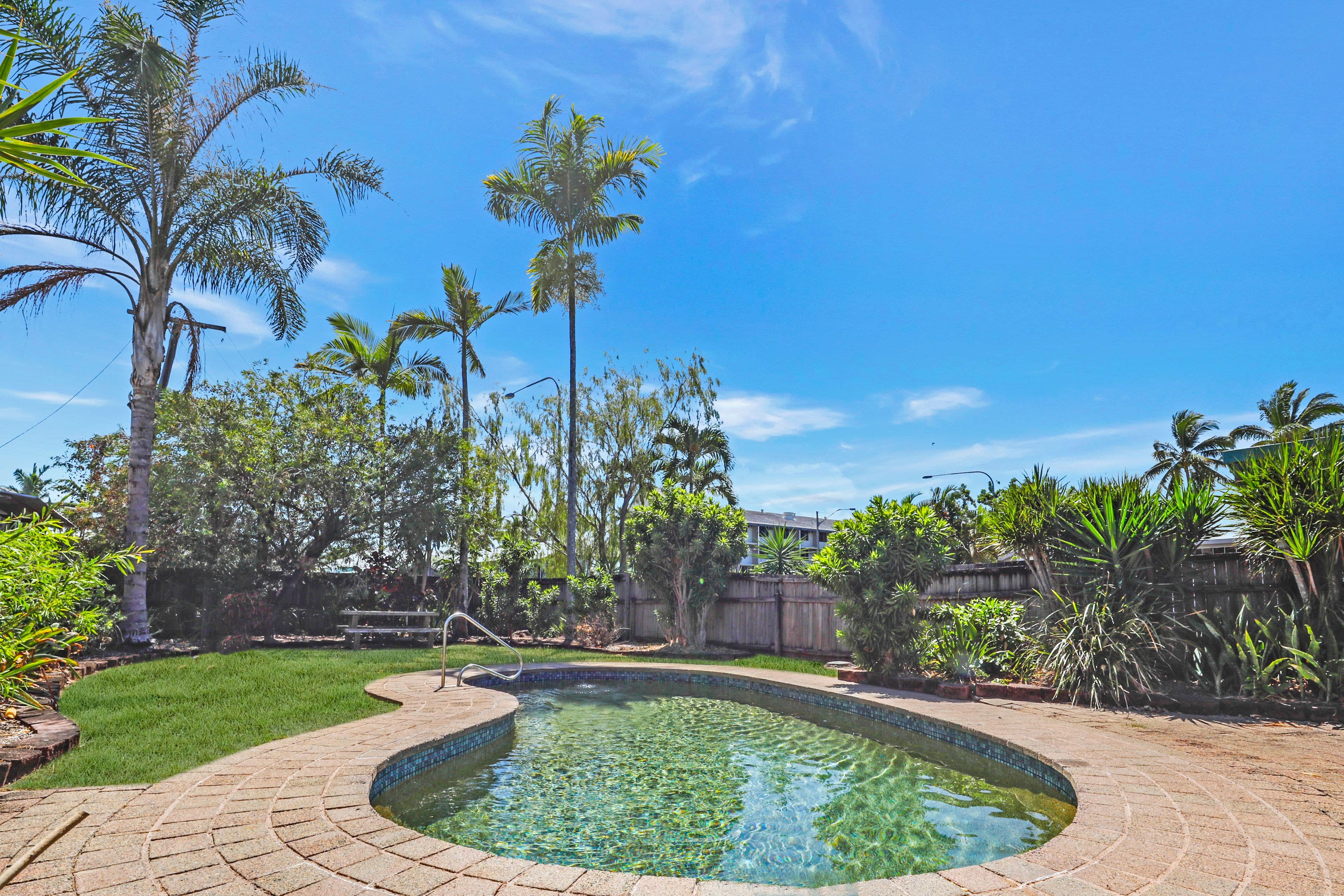 235 McLeod Street, Cairns North QLD 4870, Cairns North - Thumbnail 2