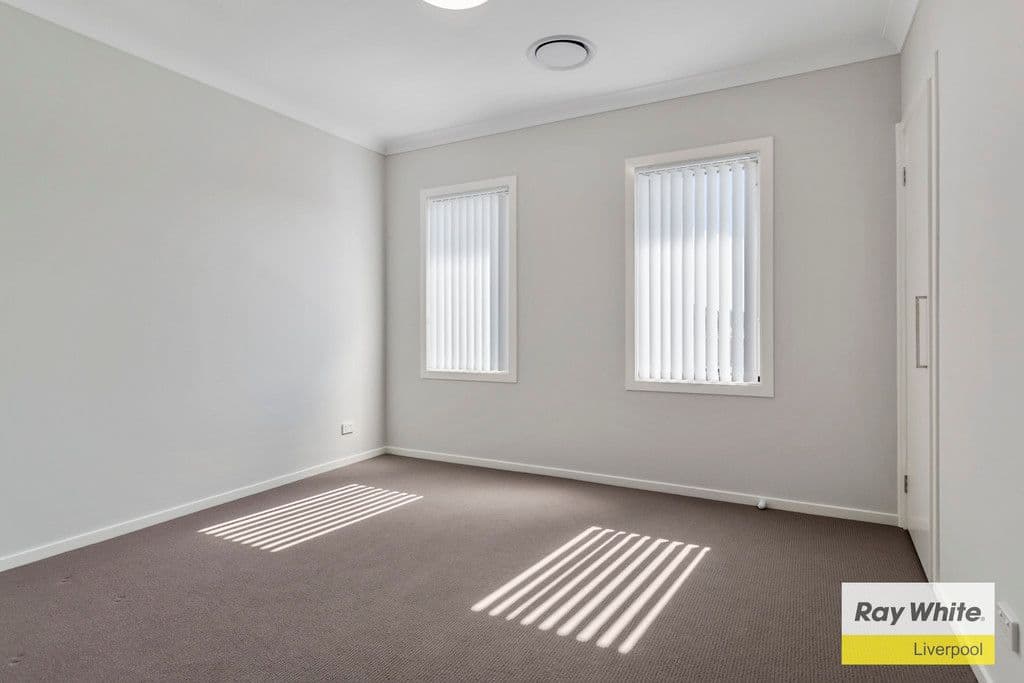 8 Polya Place, Horningsea Park - Thumbnail 7