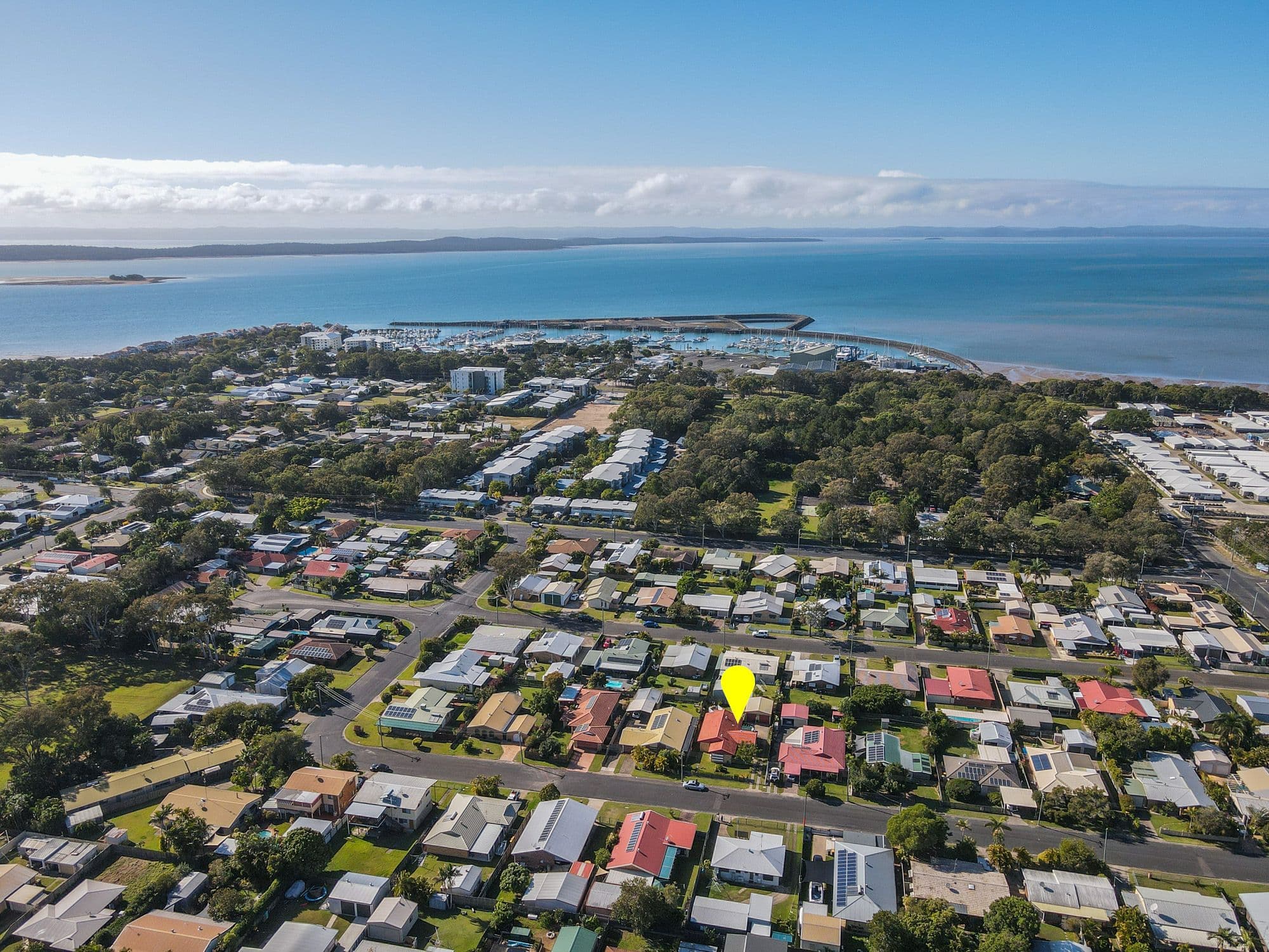 32 Limpus Street, Urangan QLD 4655, Urangan - Thumbnail 2