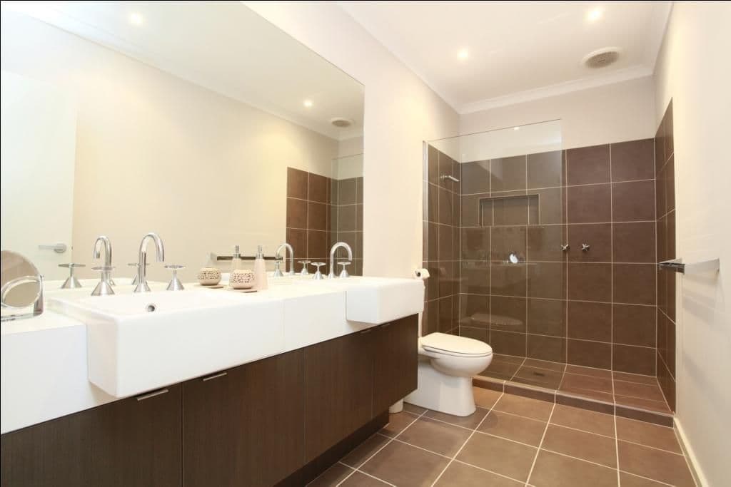 17 Jamieson Terrace, TAYLORS HILL VIC 3037, Taylors Hill - Thumbnail 2