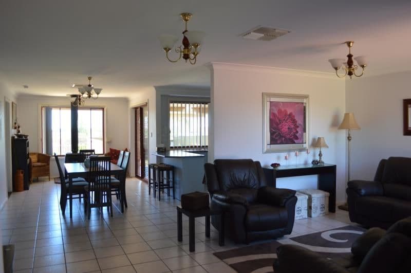 106 Twickenham Drive, DUBBO NSW 2830, Dubbo - Thumbnail 6