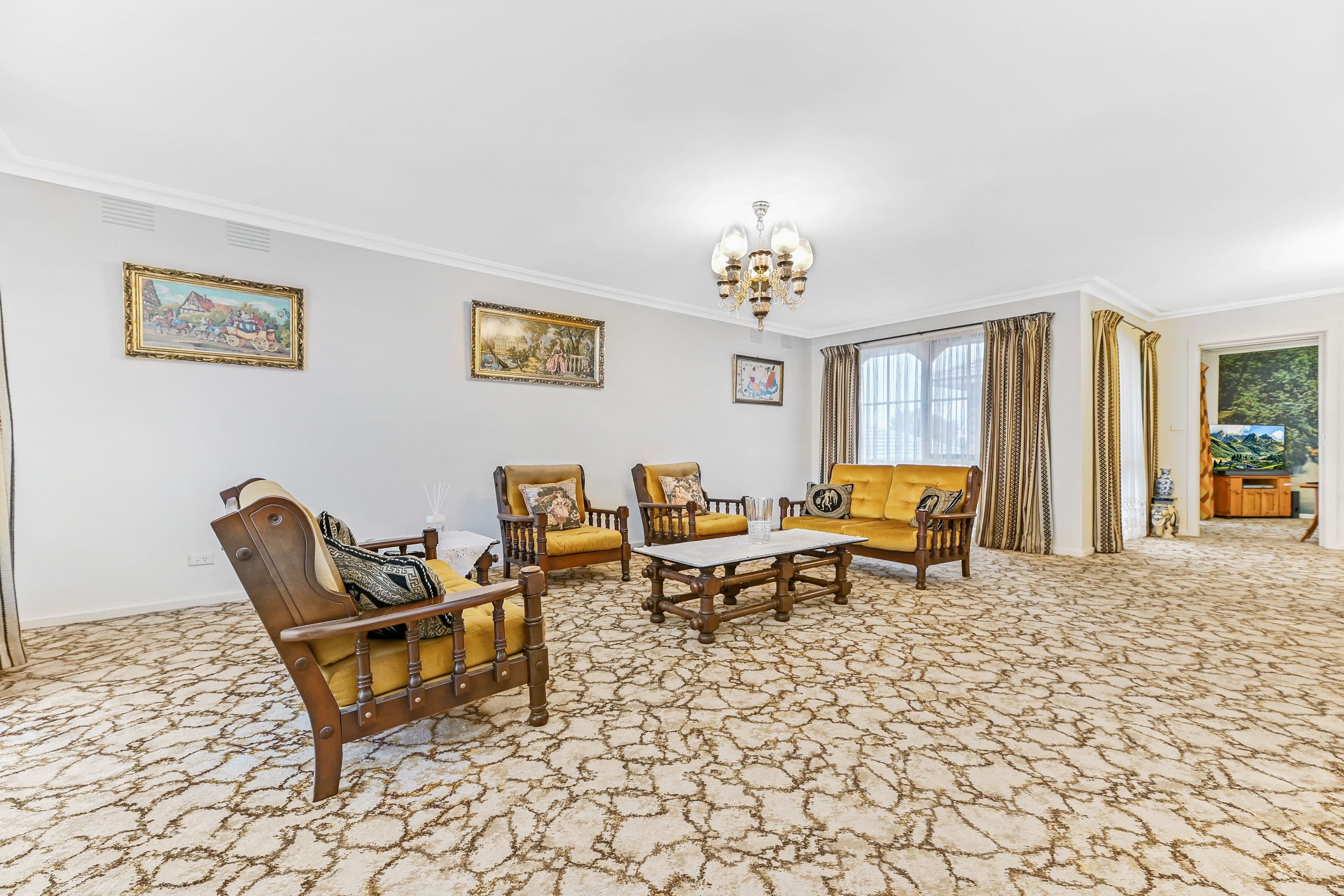 35 Helen Road, Chadstone VIC 3148, Chadstone - Thumbnail 2