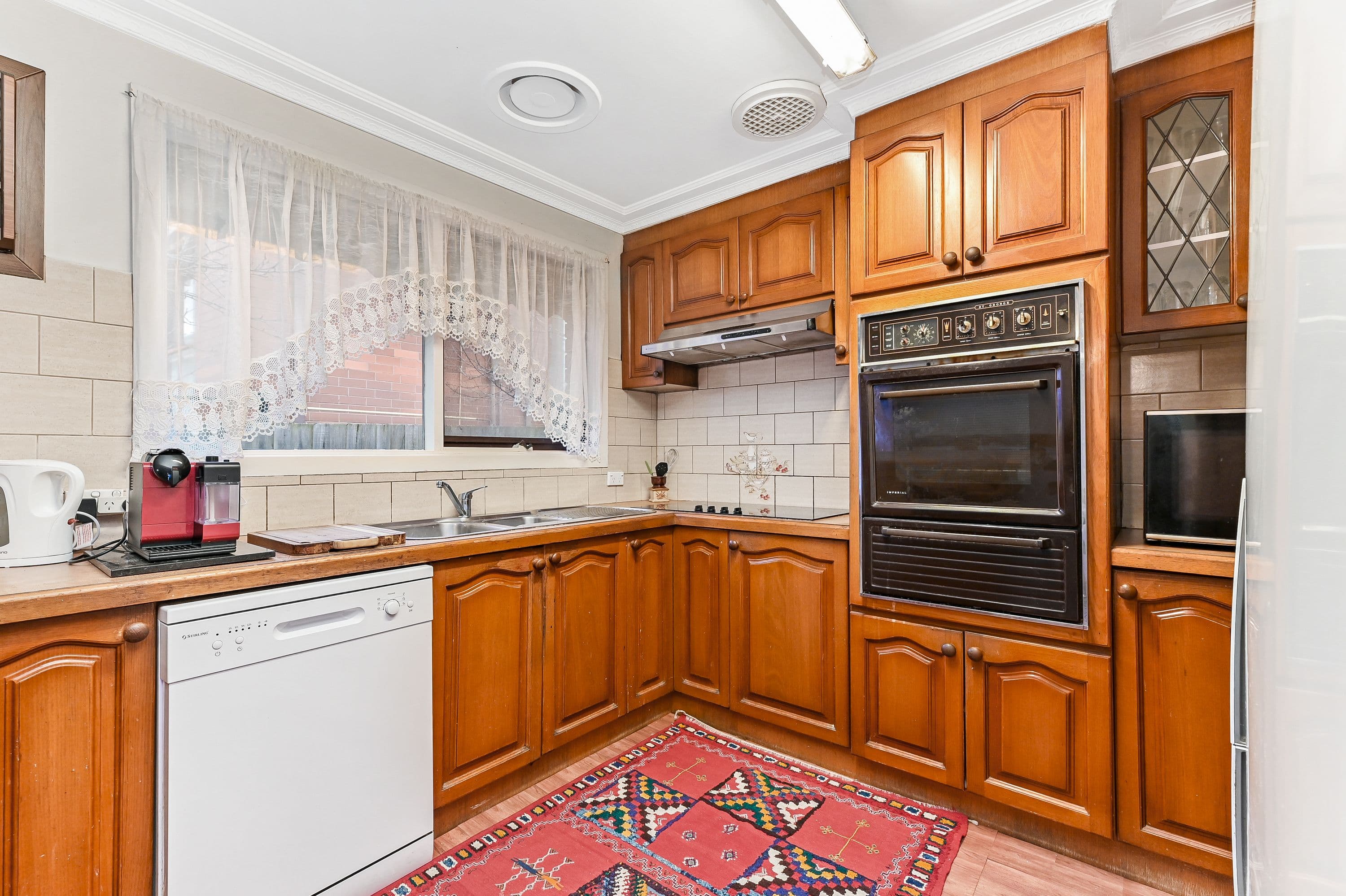 35 Helen Road, Chadstone VIC 3148, Chadstone - Thumbnail 4