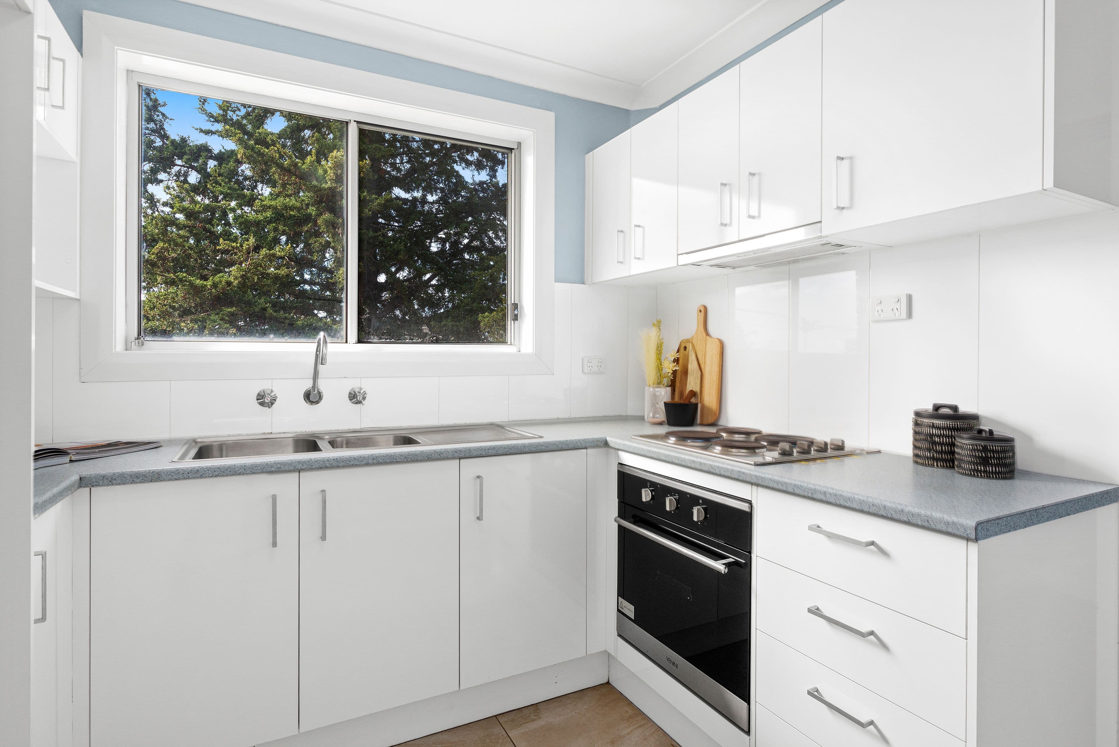 2/290 Shellharbour Road, Barrack Heights NSW 2528, Barrack Heights - Thumbnail 2