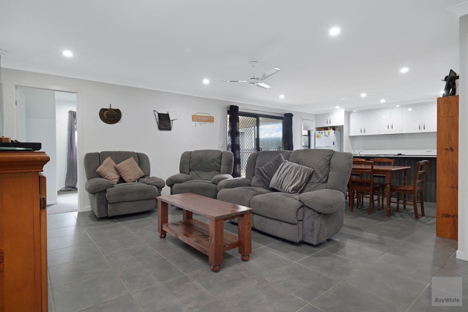 4 Ridgeway Close, Yeppoon QLD 4703, Yeppoon - Thumbnail 7
