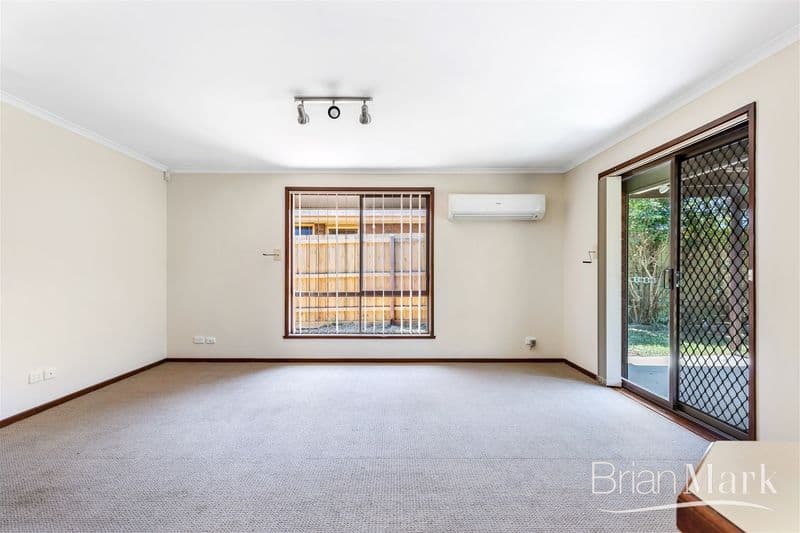 2/16 Songlark Crescent, Werribee - Thumbnail 6