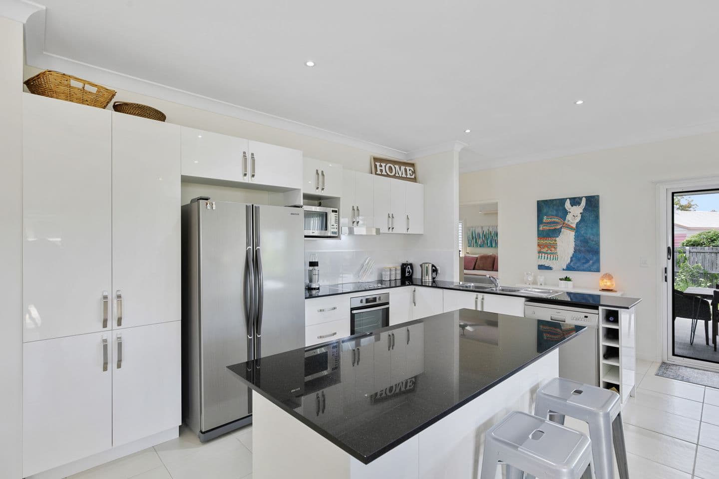 112 Limpus Street, Urangan QLD 4655, Urangan - Thumbnail 8
