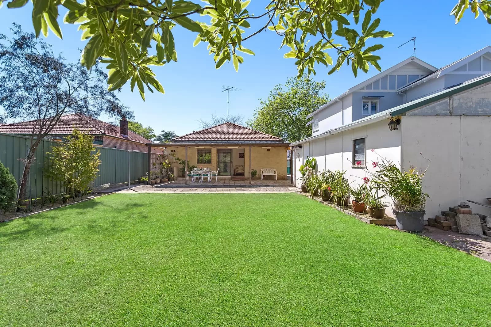 6 Theodore Court, Collingwood Park - Thumbnail 8