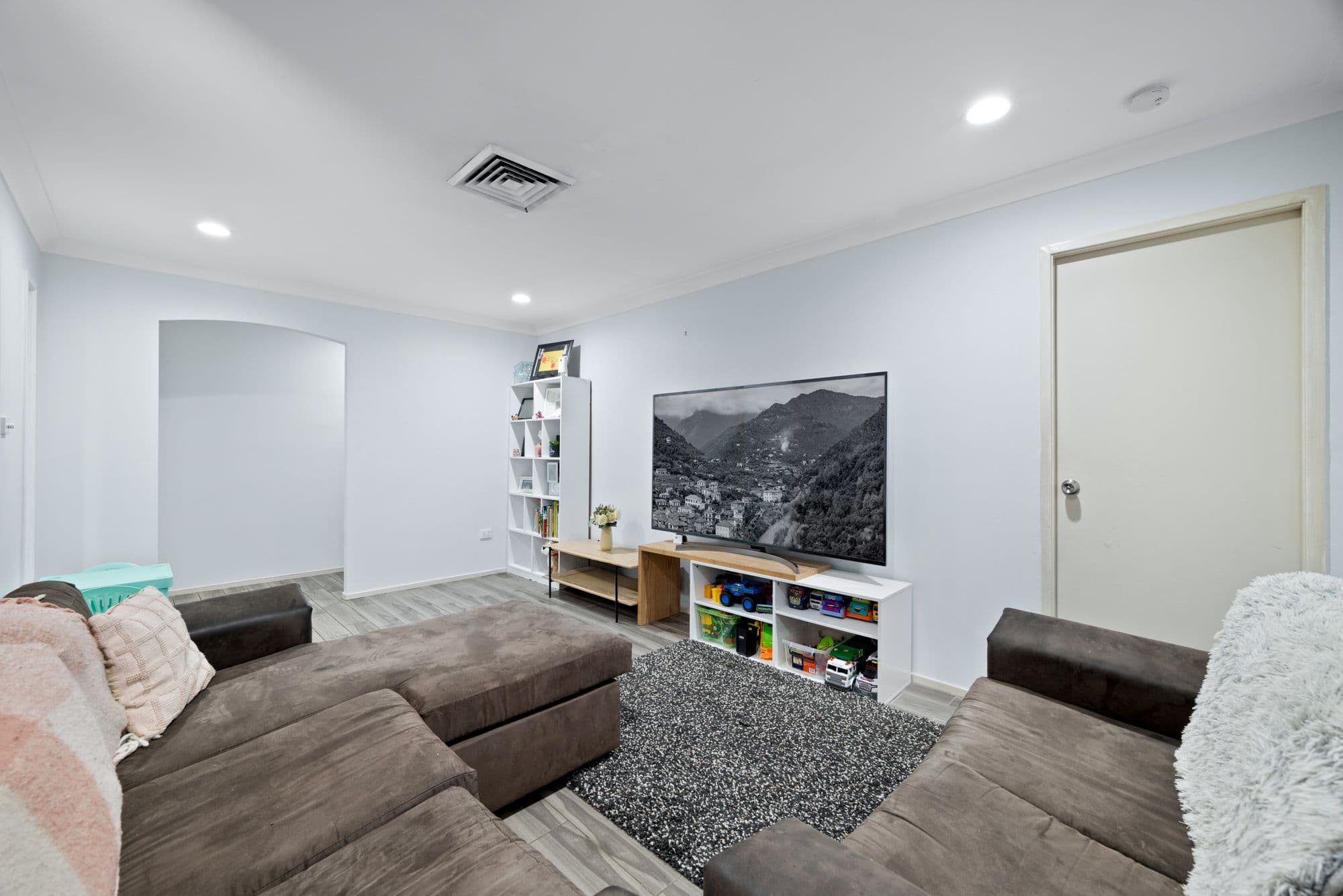 95 Thunderbolt Drive, Raby NSW 2566, Raby - Thumbnail 4