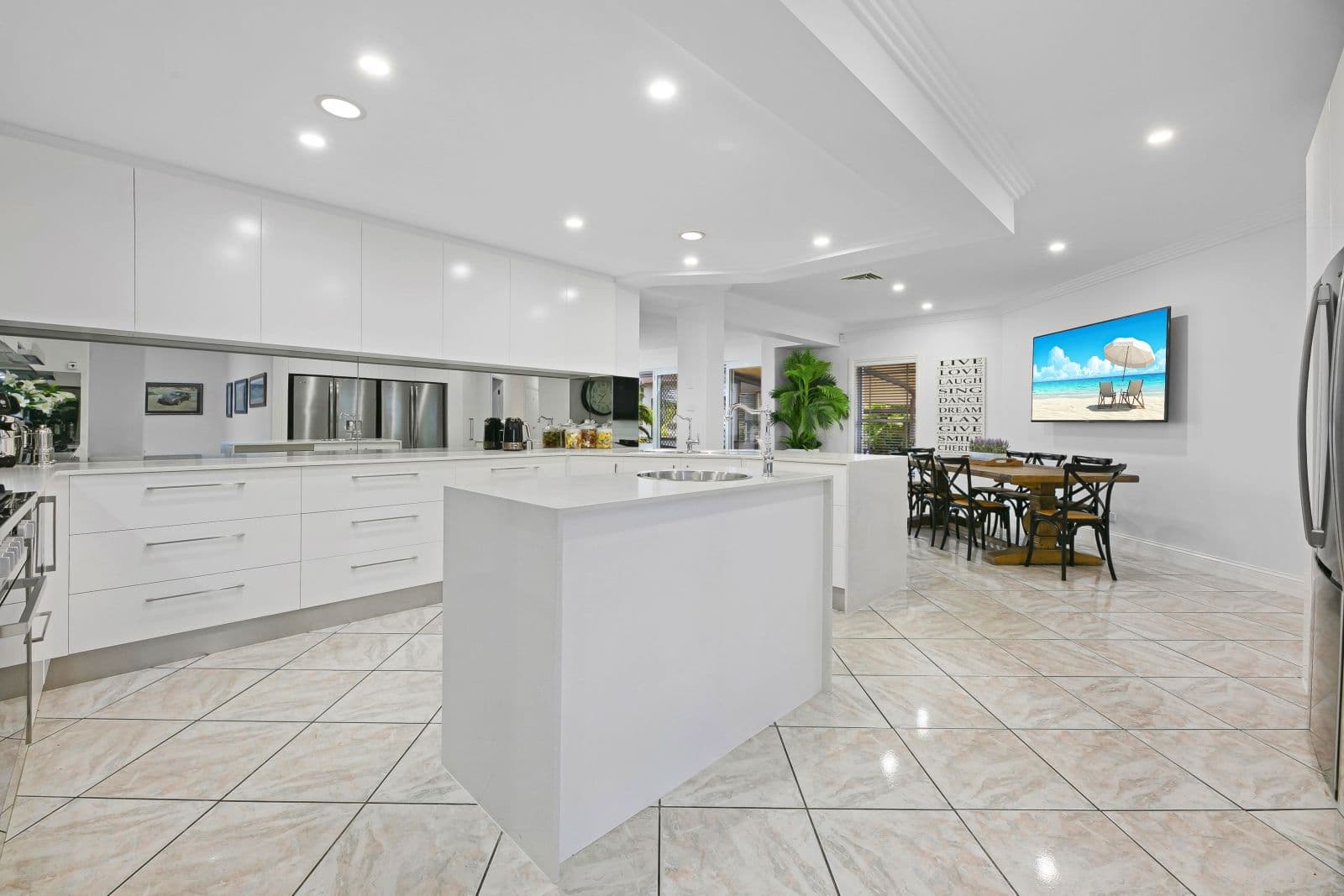 2 Clarence Drive, Helensvale QLD 4212, Helensvale - Thumbnail 6