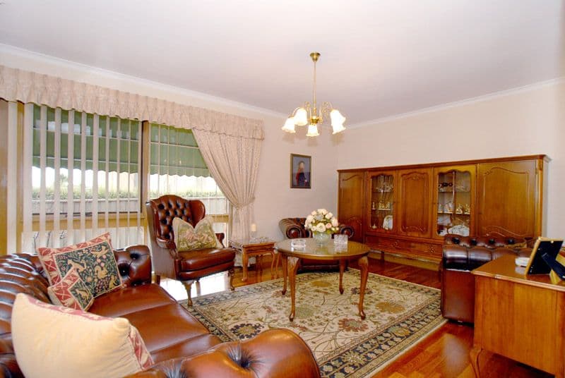 12  Forest Court, TEMPLESTOWE VIC 3106, Templestowe - Thumbnail 2