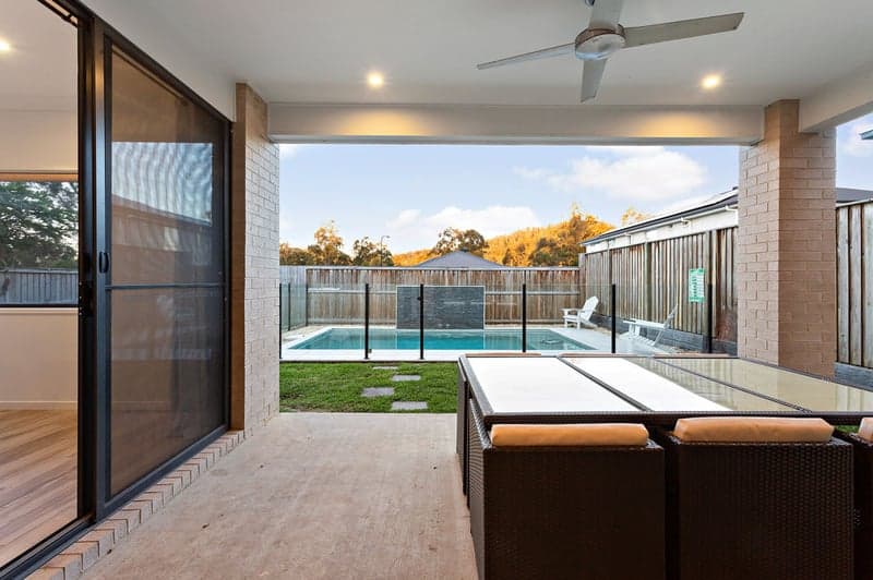 68 Lomond Circuit, Upper Kedron - Thumbnail 3