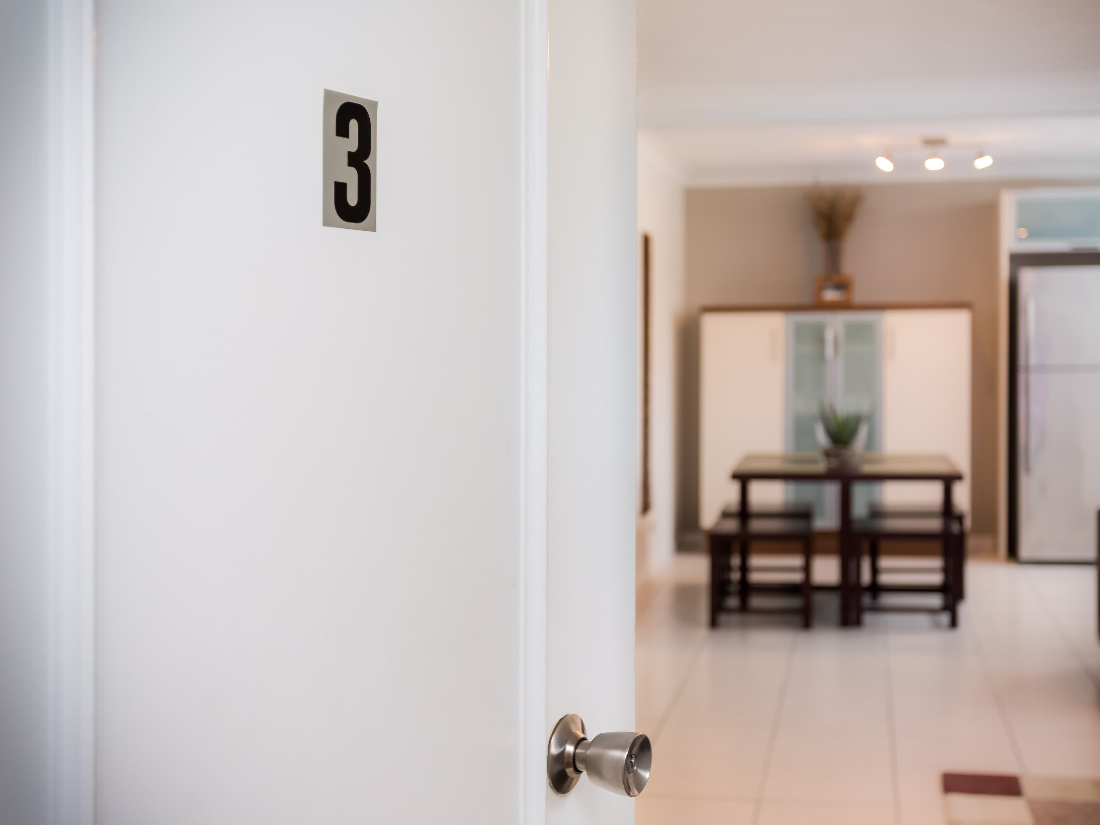 19 Sunbrite Avenue, Mermaid Beach QLD 4218, Mermaid Beach - Thumbnail 7