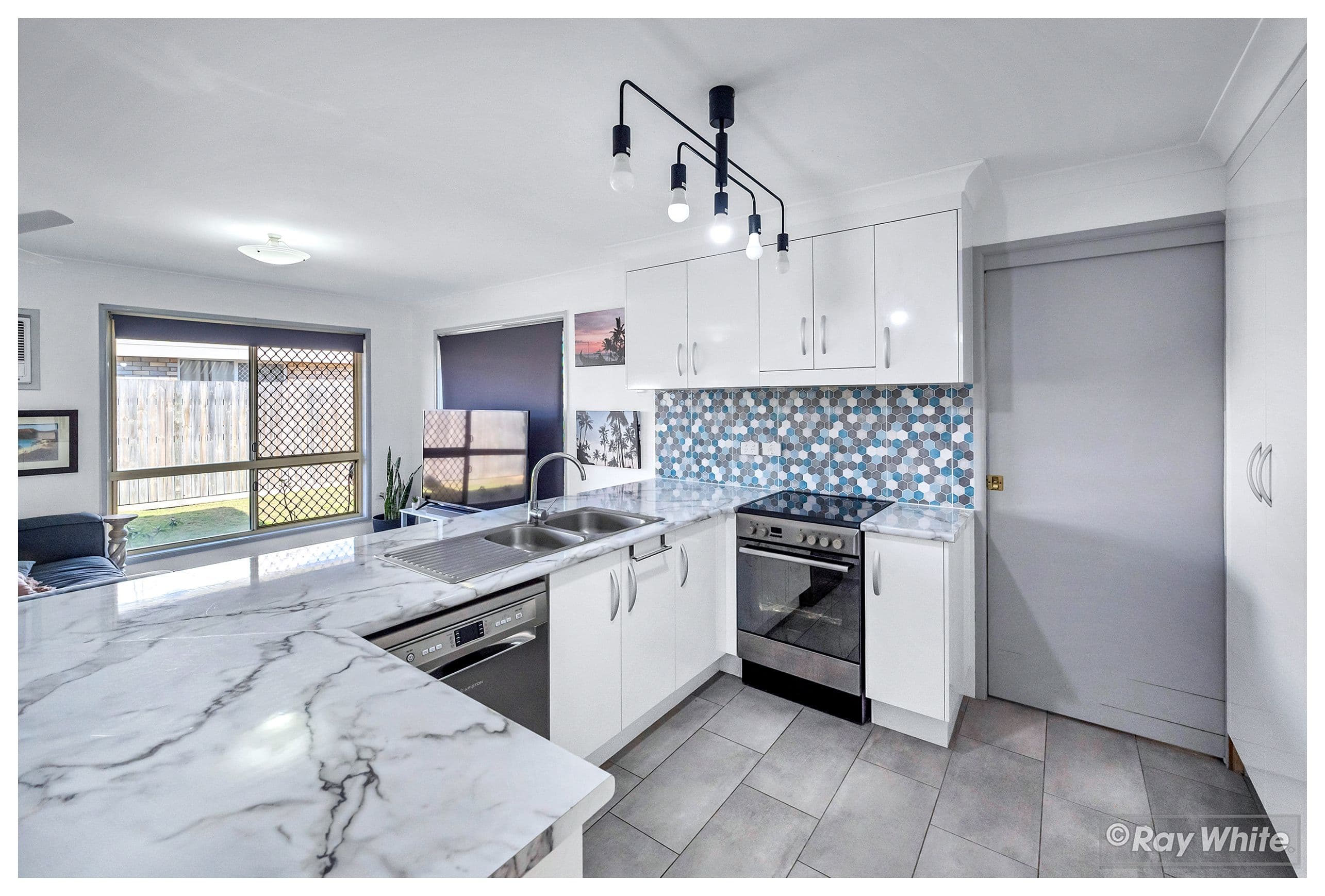 8 Hoffmann Street, Norman Gardens QLD 4701, Norman Gardens - Thumbnail 7