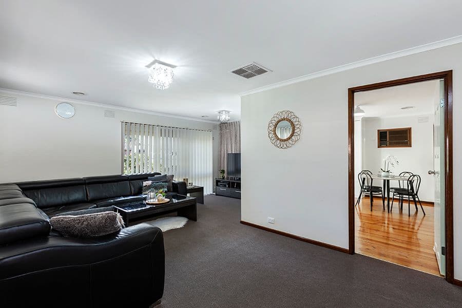 5 Tumut Court, Werribee VIC 3030, Werribee - Thumbnail 2