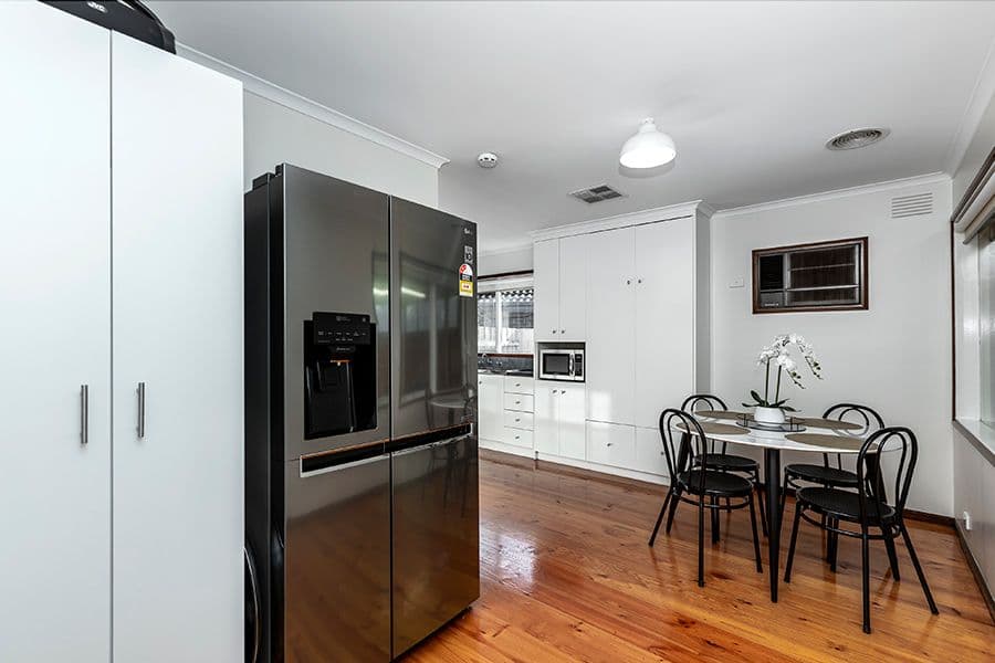 5 Tumut Court, Werribee VIC 3030, Werribee - Thumbnail 4