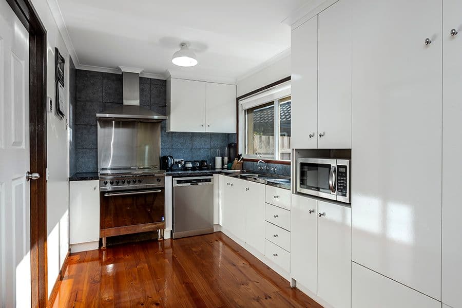 5 Tumut Court, Werribee VIC 3030, Werribee - Thumbnail 5