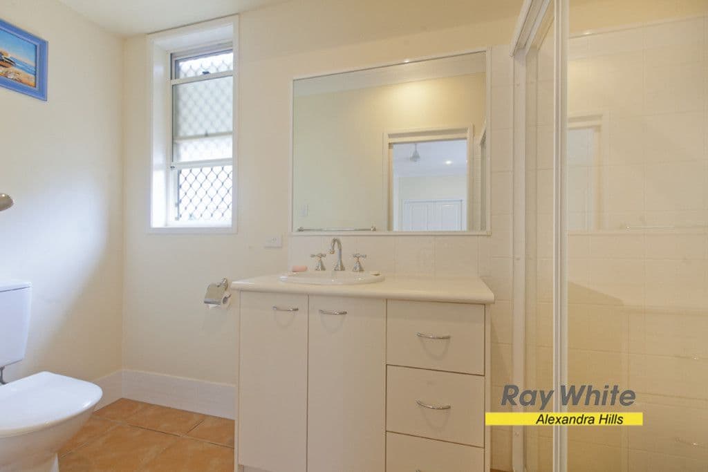 35 Bainbridge Street, ORMISTON QLD 4160, Ormiston - Thumbnail 7