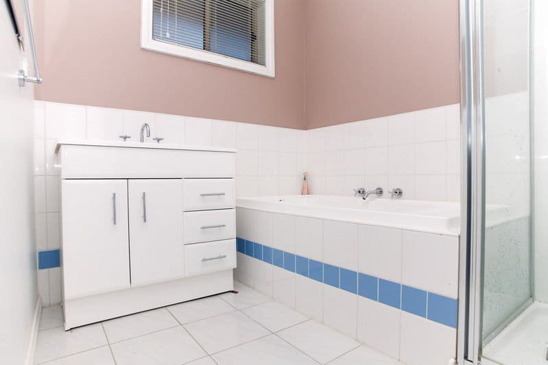 35 Benaroon Drive, LALOR VIC 3075, Lalor - Thumbnail 6