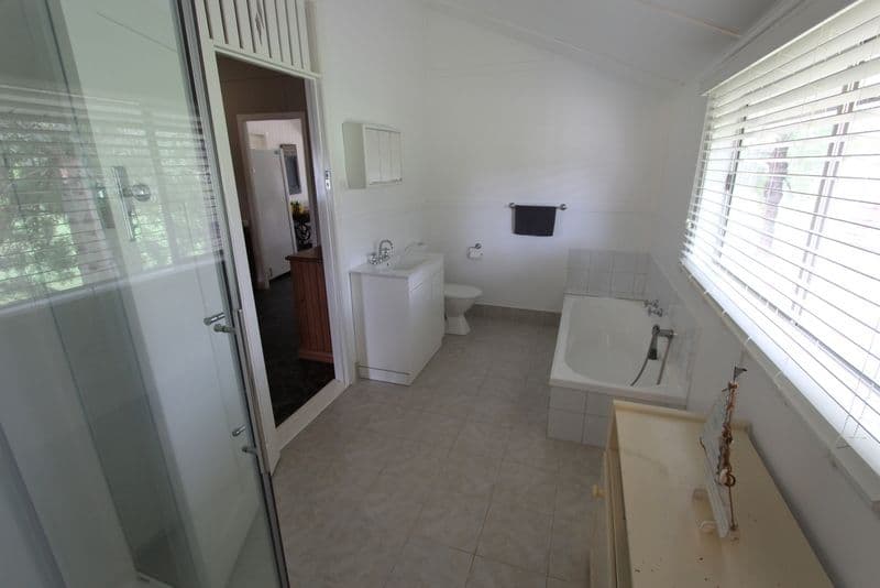 116-118 Cavanagh Street, Augathella QLD 4477, Augathella - Thumbnail 2