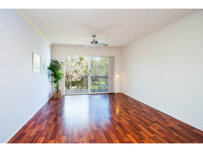 33 Curd Street, GREENSLOPES QLD 4120, Greenslopes - Thumbnail 3