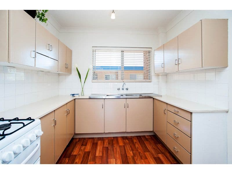 33 Curd Street, GREENSLOPES QLD 4120, Greenslopes - Thumbnail 5
