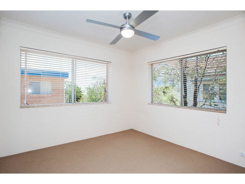 33 Curd Street, GREENSLOPES QLD 4120, Greenslopes - Thumbnail 7